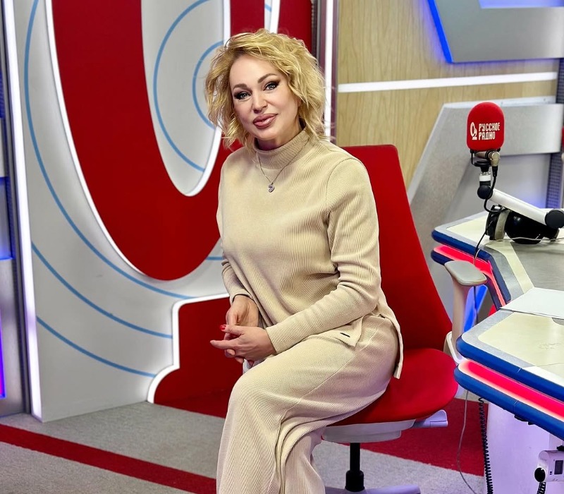 Алла Довлатова рассказала, какие три процедуры помогли ей избежать пластической операции