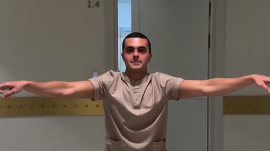 Когда я спячу из-за работы, я никому не скажу, но будут знаки… 