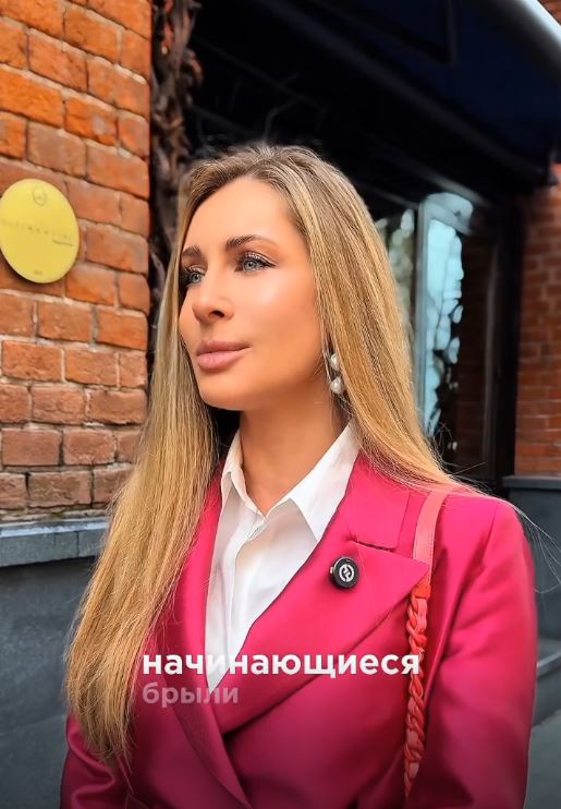 Как подтянуть овал лица без пластической операции
